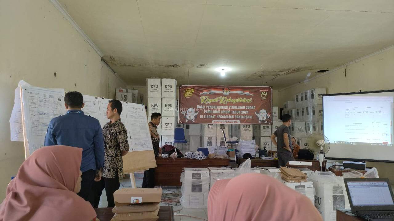 REKAPITULASI PERHITUNGAN SUARA PEMILU 2024 DESA KAMULYAN DITINGKAT KECAMATAN TUNTAS DINI HARI